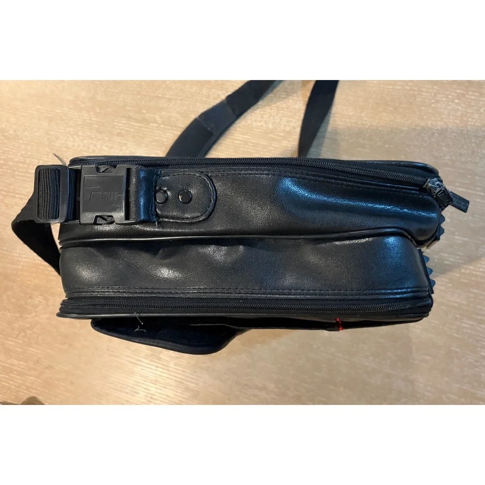 Targus Large Black Leather Laptop Briefcase Messenger Bag Computer Carrying Case